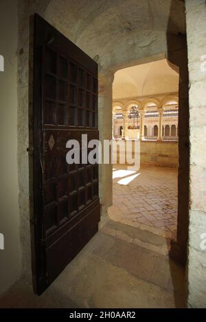 Abtei Santa Croce; Kloster, Dorf Sassovivo; horizontal; Foligno; Perugia; Umbrien; Italien; Europa Stockfoto