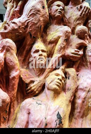 Die "Säule der Schande", Tiananmen-Massakerstatue des dänischen Künstlers Jens Galschiøt, an der Universität von Hongkong. Hongkong, China. Stockfoto