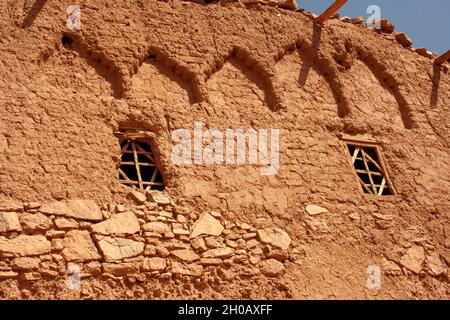 Die Stadt Asni ist eine kleine Stadt am Fuße des Hohen Atlas in der Nähe von Marrakesch, Marokko. Stockfoto