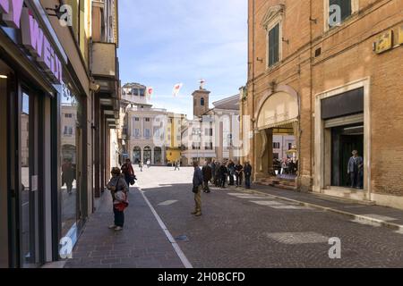 Platz Der Republik, Menschen, Jesi, Marken, Italien, Europa Stockfoto