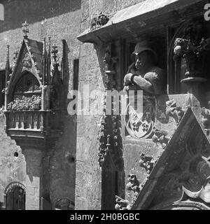 Details am-Portal des Alten Rathauses in Regensburg, Deutschland 1930er Jahre. Details am Eingang der Altstadt von Regensburg Rathaus, Deutschland 1930. Stockfoto