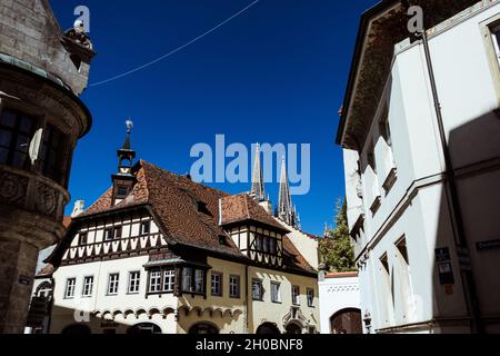 REGENSBURG, DEUTSCHLAND - 12. Sep 2019: Eine schöne Aussicht auf die berühmte Walhalla-Gedenkstätte in der Nähe von Regensburg in Bayern Stockfoto