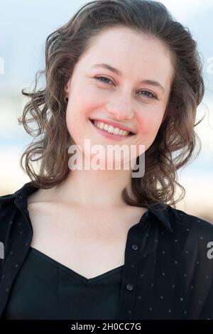 Dominique Davenport nimmt an der Fotoserie Sisi Teil, die am 12. Oktober 2021 in Cannes, Frankreich, anlässlich der 4. Ausgabe des Internationalen Filmfests der Canneseries in Cannes stattfand. Foto von David Niviere/ABACAPRESS.COM Stockfoto