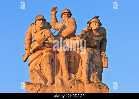 Das Ferme de Navarin Denkmal und Beinhaus (Le Monument aux morts des Armees de Champagne) im Ersten Weltkrieg in Souain-Perthes-les-Hurlus (Marne), Frankreich Stockfoto