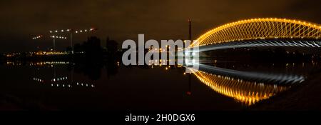 Schöne Aussicht auf die Troja-Brücke, Prag Stockfoto