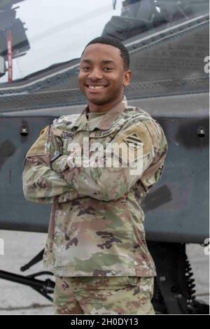 U.S. Army PFC. Wood-Terry Zomme, ein Personalspezialist, der auf dem Flugplatz der Hunter Army, Georgia, dem 3. Squadron, dem 17. Kavallerieregiment, der 3. Kampffliegerbrigade, zugewiesen wurde, wurde in Port-Au-Prince, Haiti geboren und wanderte nach Philadelphia, Pennsylvania aus, wo er 2018 sein Studium an der Upper Darby High School abschloss. Stockfoto