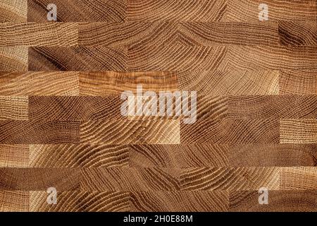 Mosaikstruktur von Eichendielen. Eichenholz Planke natürliche Textur Hintergrund. Stockfoto
