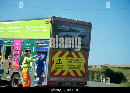 Wales August 2021. Pembrokeshire. Dale. Recycling Müllabfuhr Stockfoto