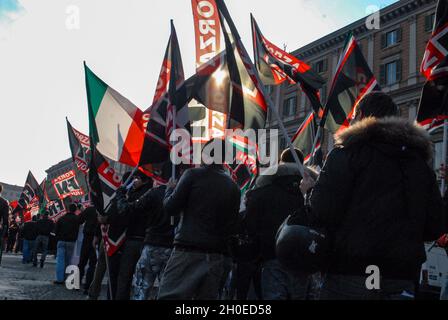 Rom, Italien, 01/12/2006: Studentendemonstration organisiert von Forza Nuova. ©Andrea Sabbadini Stockfoto