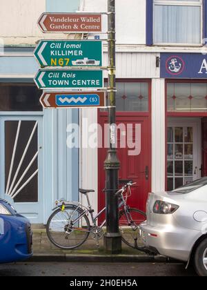 Straßenschilder in Kilrush County Clare Ireland Stockfoto