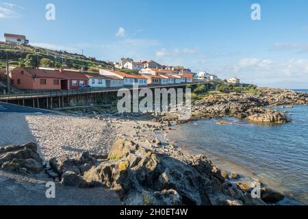 Bunte Häuser in der Küstenstadt A Guarda, La Guardia, Galicien, Spanien. Stockfoto