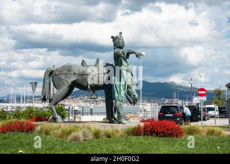 Statue von Alfonso IX., Gründer von Baiona, Galizien, Spanien. Stockfoto