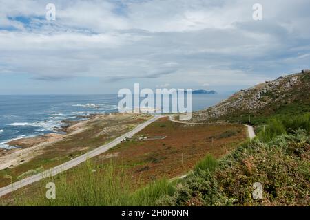 Küste in der Nähe von Baiona, mit Atlantik, Teil von Camino de Santiago, St James Way, Galicien, Spanien. Stockfoto