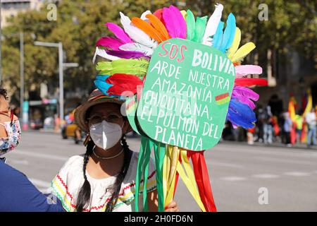 Barcelona, Spanien. Oktober 2021. 12. Oktober 2021, Barcelona, Katalonien, Spanien: Demonstration zum Hispanidad-Tag. Foto: JGS/Cordon Press Quelle: CORDON PRESS/Alamy Live News Stockfoto