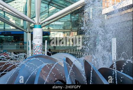 Wasserbrunnen im Lower Precinct Coventry, West Midlands, Großbritannien Stockfoto