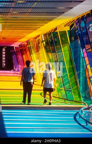 Innenraum des Zugangs am Miami International Airport, Florida Stockfoto