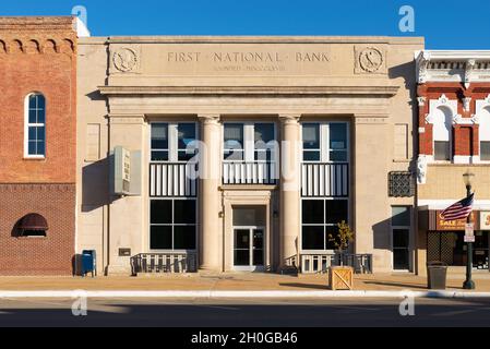 Amboy, Illinois - Vereinigte Staaten - 28. September 2021: Die erste Nationalbank, gegründet August 1934, in der Innenstadt von Amboy. Stockfoto