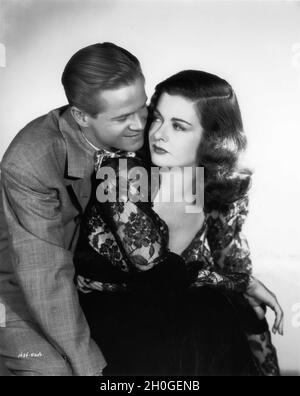 DAN DURYEA und JOAN BENNETT in DER SCHARLACHROTEN STRASSE 1945 Regie FRITZ LANG Drehbuch Dudley Nichols Musik Hans J. Salter Fritz lang Productions / Diana Production Company / Universal Picturs Stockfoto