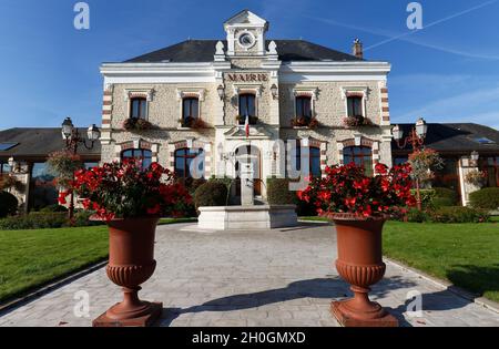 Das Rathaus von Bagneaux-sur-Loing Kleinstadt . Es befindet sich in der Gemeinde Nemours, einem Teil des Bezirks Fontainebleau. Stockfoto