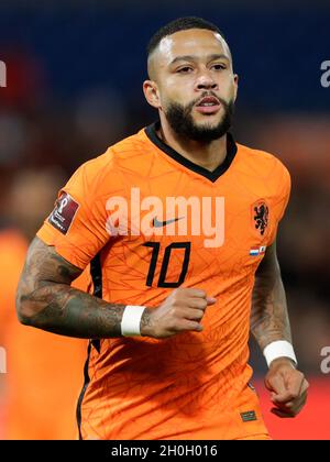 ROTTERDAM, NIEDERLANDE - 11. OKTOBER: Memphis Depay of the Netherlands während des FIFA WM-Qualifikationsspiel 2022 zwischen den Niederlanden und Gibraltar im Stadion Feijenoord am 11. Oktober 2021 in Rotterdam, Niederlande (Foto: Peter Lous/Orange Picters) Stockfoto