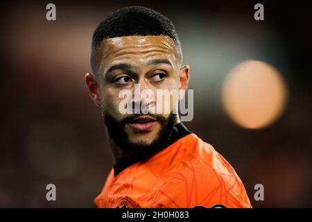 ROTTERDAM, NIEDERLANDE - 11. OKTOBER: Memphis Depay of the Netherlands während des FIFA WM-Qualifikationsspiel 2022 zwischen den Niederlanden und Gibraltar im Stadion Feijenoord am 11. Oktober 2021 in Rotterdam, Niederlande (Foto: Peter Lous/Orange Picters) Stockfoto