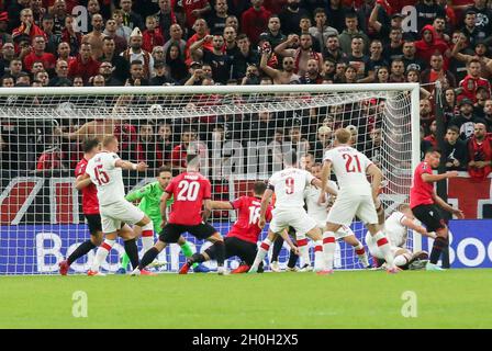 Tirana, Albanien. 12. Okt, 2021. Während des Fußballspiels der FIFA Fußball-Weltmeisterschaft 2022 zwischen Albanien und Polandf am 13. Oktober 2021 im Air Albania Stadium in Tirana, Albanien Credit: Independent Photo Agency/Alamy Live News Stockfoto