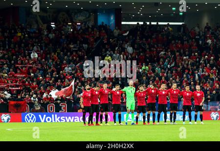 Tirana, Albanien. Oktober 2021. Albanische Nationalmannschaft während des Fußballspiels der FIFA-Weltmeisterschaft 2022 zwischen Albanien und Polandf am 13. Oktober 2021 im Air Albania Stadium in Tirana, Albanien Credit: Independent Photo Agency/Alamy Live News Stockfoto