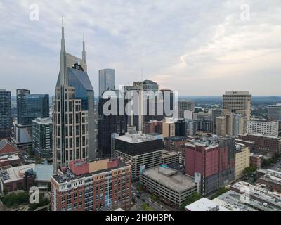 Luftaufnahme der Skyline von Nashville, Tennessee, USA. Oktober 2021 Stockfoto