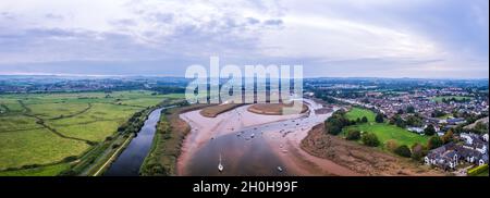 Panorama von River exe in Topsham und Exeter von einer Drohne, Devon, England Stockfoto