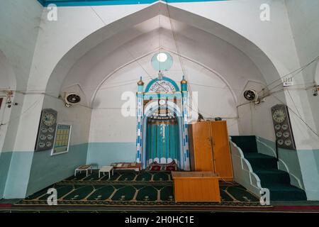 Das Innere der roten Moschee, der Moschee, in der Mullah Omar predigte, Kandahar, Afghanistan Stockfoto