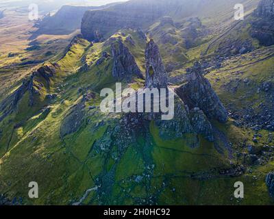 Luftaufnahme der Storr-Spitze, Isle of Skye, Schottland, Großbritannien Stockfoto