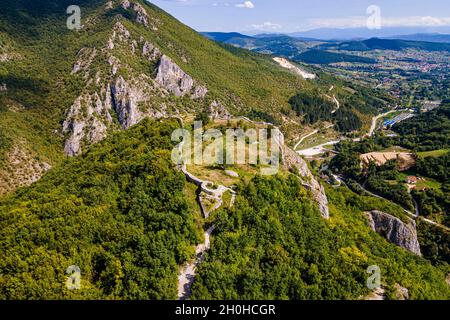 Luftaufnahme der Burg Stari Ras, Novi Pazar, Serbien Stockfoto