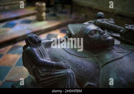 Grab des Heiligen Ronan, Kirche Saint-Ronan, Locronan (Lokorn), Finistere, Bretagne, Frankreich Stockfoto