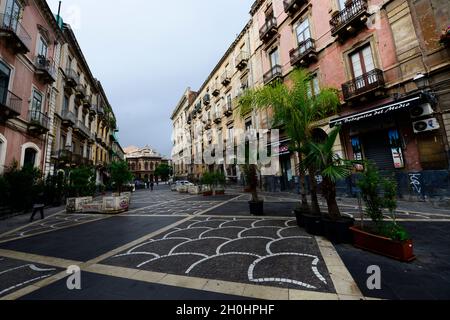 Via Teatro Massimo in Catania, Italien. Stockfoto