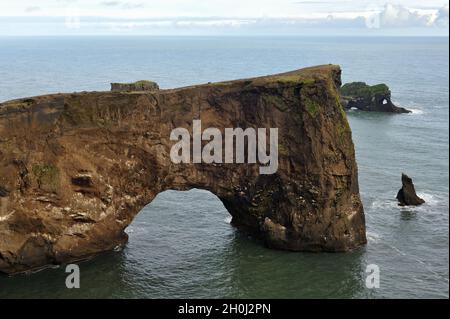 Dyrhólaey Halbinsel Bogen, Island Stockfoto