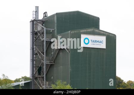 Tarmac A CHC Company Zeichen und Logo auf Glasgow Dry Silo Mörtel Plant, Uddingston, Glasgow, Schottland, Großbritannien Stockfoto