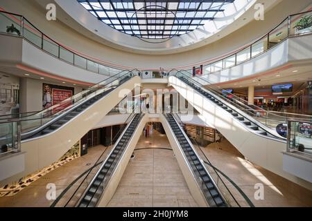 Townhall Gallery in Leverkusen, interior vie, Deutschland, Nordrhein-Westfalen, Leverkusen Stockfoto