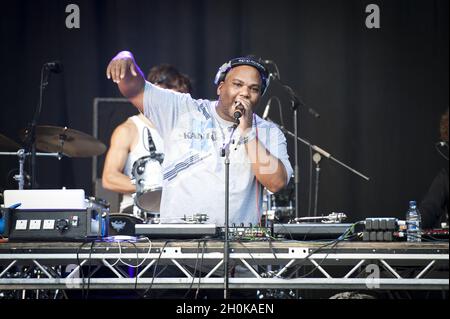 Vincent Mason von Del La Soul spielt live auf der Bühne des Beestival 2012, Robin Hill Country Park - Isle of Wight Stockfoto