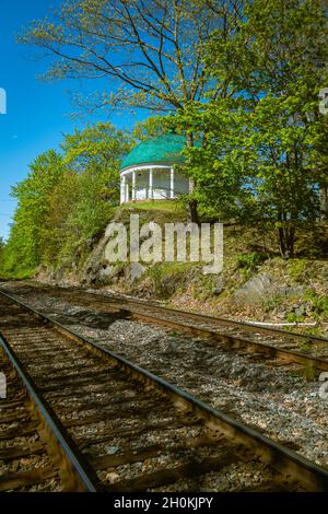 The Round House, Prince's Lodge mit Blick auf Bahngleise Stockfoto