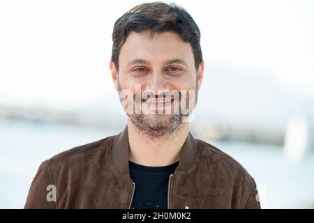 Valerio Cilio nimmt an der christlichen Fotoserie Teil, die am 13. Oktober 2021 in Cannes, Frankreich, anlässlich der 4. Ausgabe des Internationalen Filmfests der Canneseries in Cannes stattfand. Foto von David Niviere/ABACAPRESS.COM