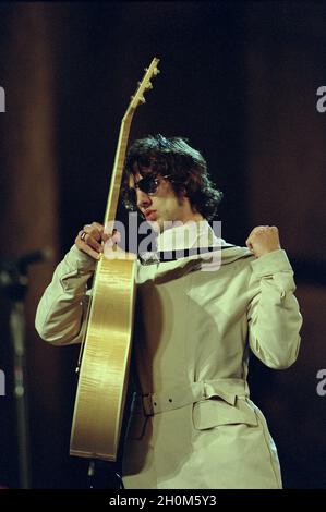 Verona Italien 09/20/2002, Arena : Richard Ashcroft im Konzert während der musikalischen Veranstaltung „Festivalbar 2000“ Stockfoto