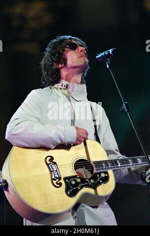 Verona Italien 09/20/2002, Arena : Richard Ashcroft im Konzert während der musikalischen Veranstaltung „Festivalbar 2000“ Stockfoto