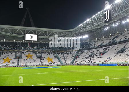 Turin, Italien. Oktober 2021. Innenansicht des Allianz Stadions in Turin, Italien Quelle: SPP Sport Press Foto. /Alamy Live News Stockfoto