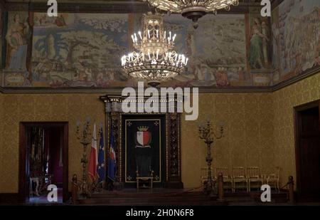 Palast des Großmeisters, 16.-18. Jahrhundert. Residenz des Großmeisters des Ordens des Heiligen Johannes. Supreme Council Room, dekoriert mit Fresko Stockfoto