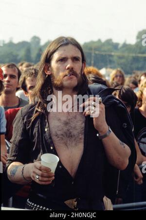 Lemmy Kilmister von Motörhead beim Reading Festival 1977 in England. Stockfoto