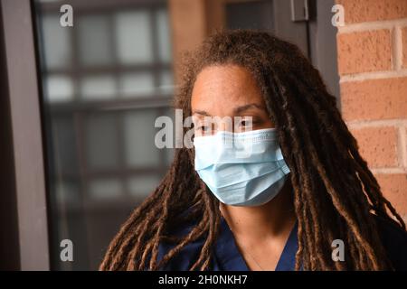 Ärztin mit langen Angst Stockfoto