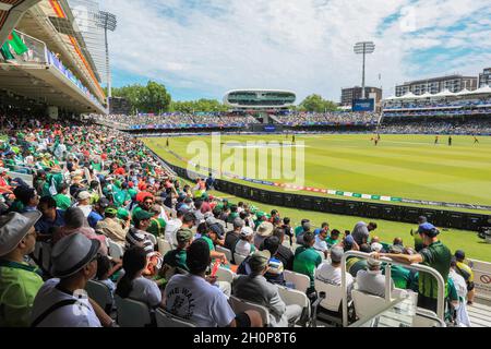 England, Großbritannien. Juli 2019. Gesamtansicht des Lord's Cricket Ground während des Spiels ICC (International Cricket Council) Cricket World Cup 94 zwischen Pakistan und Bangladesch.Pakistan gewann mit 43 Läufen. (Foto von MD Manik/SOPA Images/Sipa USA) Quelle: SIPA USA/Alamy Live News Stockfoto