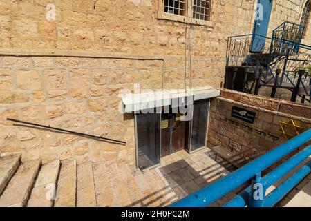 jerusalem-israel. 13-10-2021. Der Eingang zu einem Museum namens Keller des Holocaust in der Altstadt von Jerusalem Stockfoto