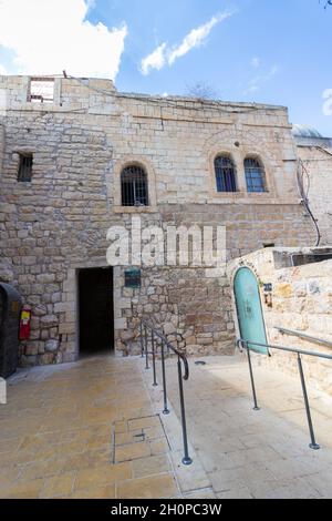 jerusalem-israel. 13-10-2021. Der Eingang zum berühmten Komplex des Heiligen Grabes Davids, im jüdischen Viertel der Altstadt von Jerusalem Stockfoto