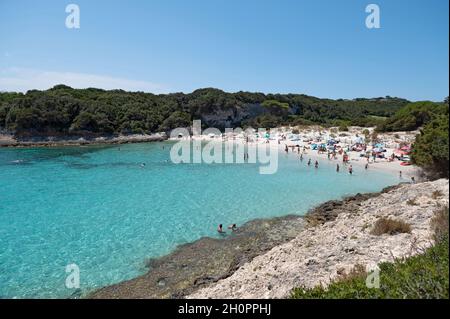 Departement Corse du Sud (Südkorsika): Strand „Plage du Petit Sperone“ in Bonifacio Stockfoto